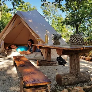  Camping Robinson Freedom